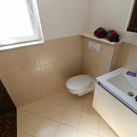 Apartmani Cesarica Trogir Exterior photo