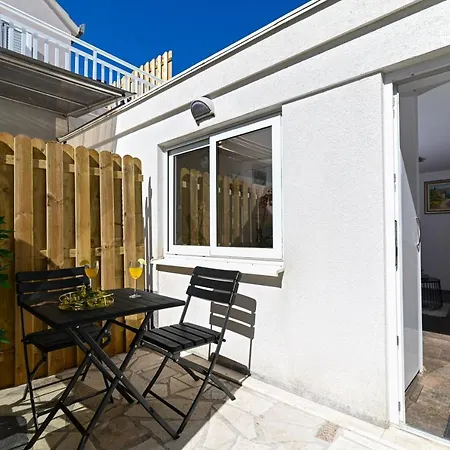 Apartmani Cesarica Trogir Exterior photo
