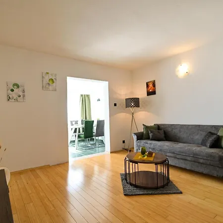 Apartmani Cesarica Trogir Exterior photo