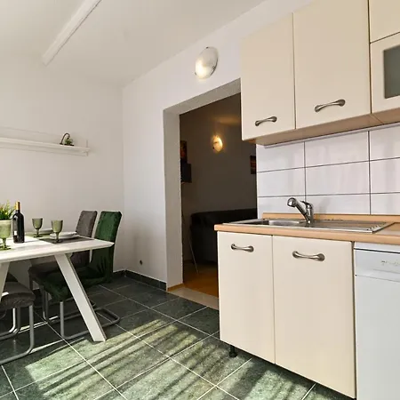 Apartmani Cesarica Trogir Exterior photo