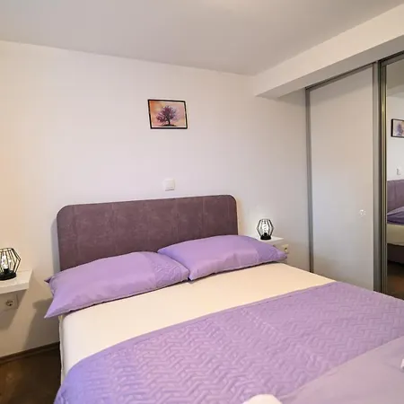Apartmani Cesarica Trogir Exterior photo