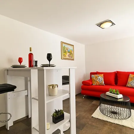 Apartmani Cesarica Trogir Exterior photo