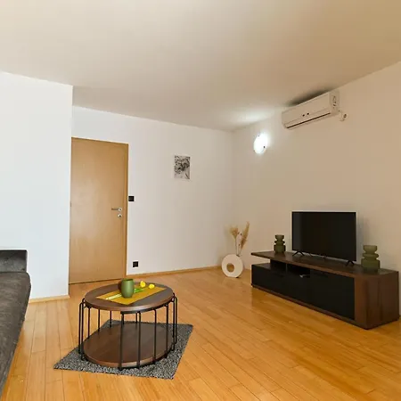 Apartmani Cesarica Trogir Exterior photo